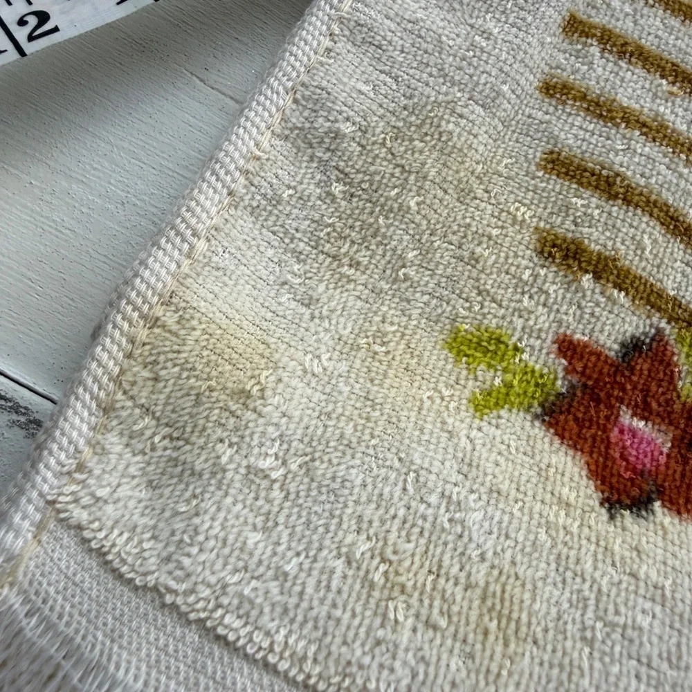 Vintage Floral Hand Towel and Washcloth Set 3pc Retro 70s Cotton Fringed